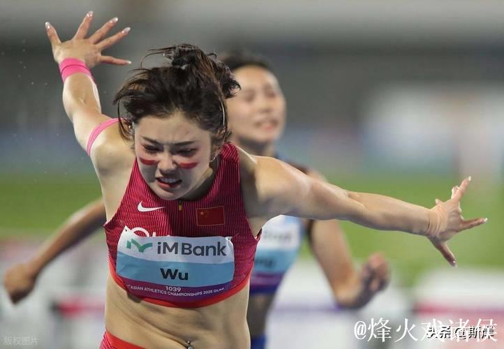 世锦赛女子100米栏 吴艳妮13秒12小组第五无缘半决赛